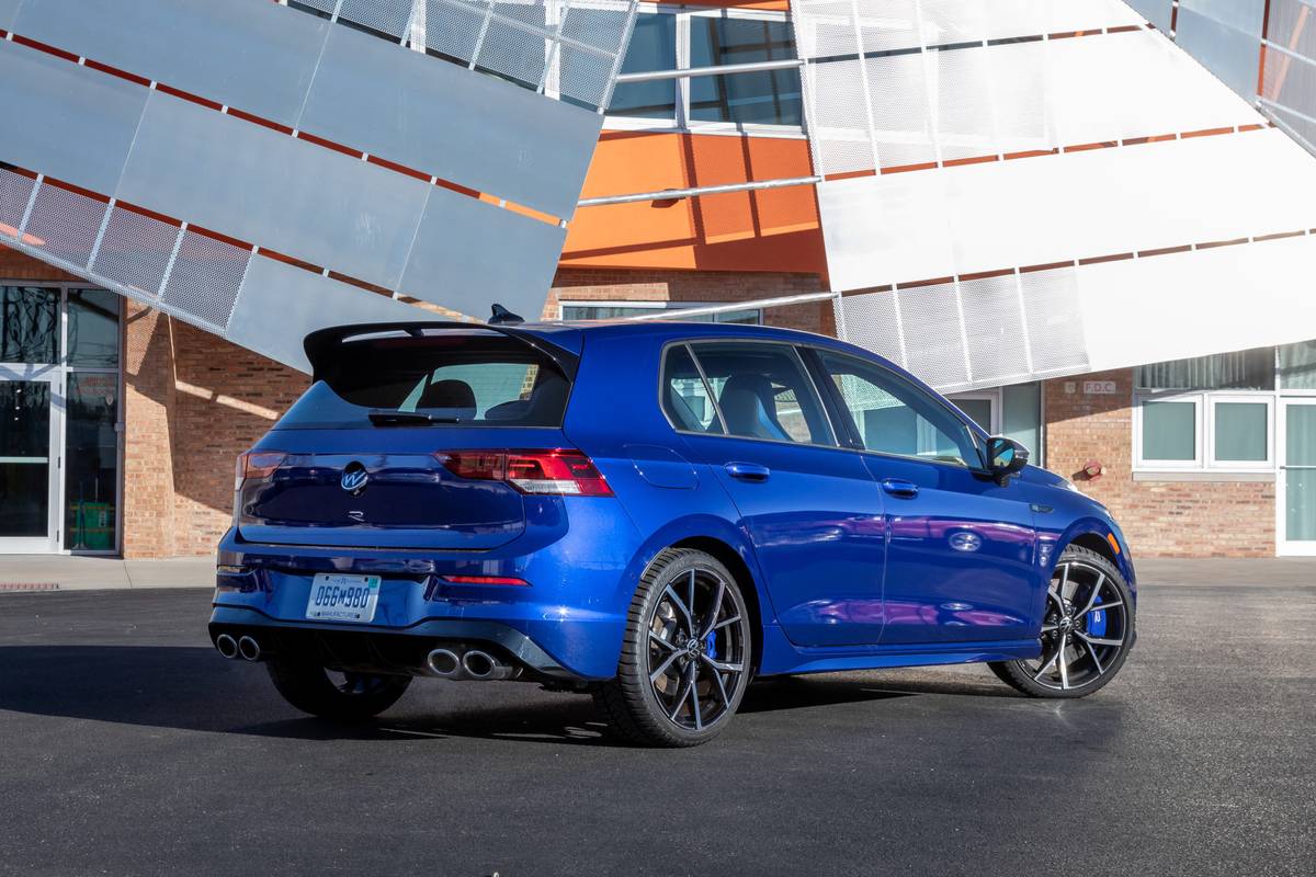 Is the 2022 Volkswagen Golf R Worth the Price? 4 Pros and 2 Cons | Cars.com