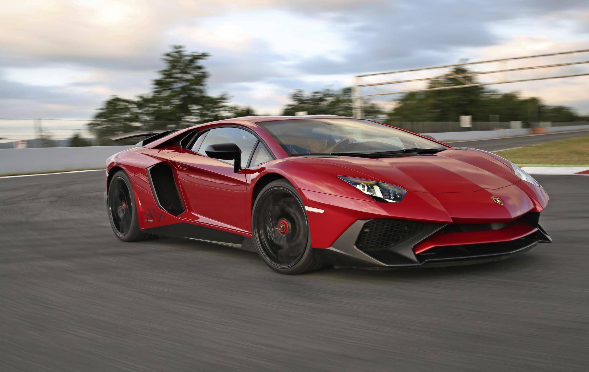 Review: Review: 2016 Lamborghini Aventador LP 750-4 Superveloce won't leave  you wanting more - The Globe and Mail