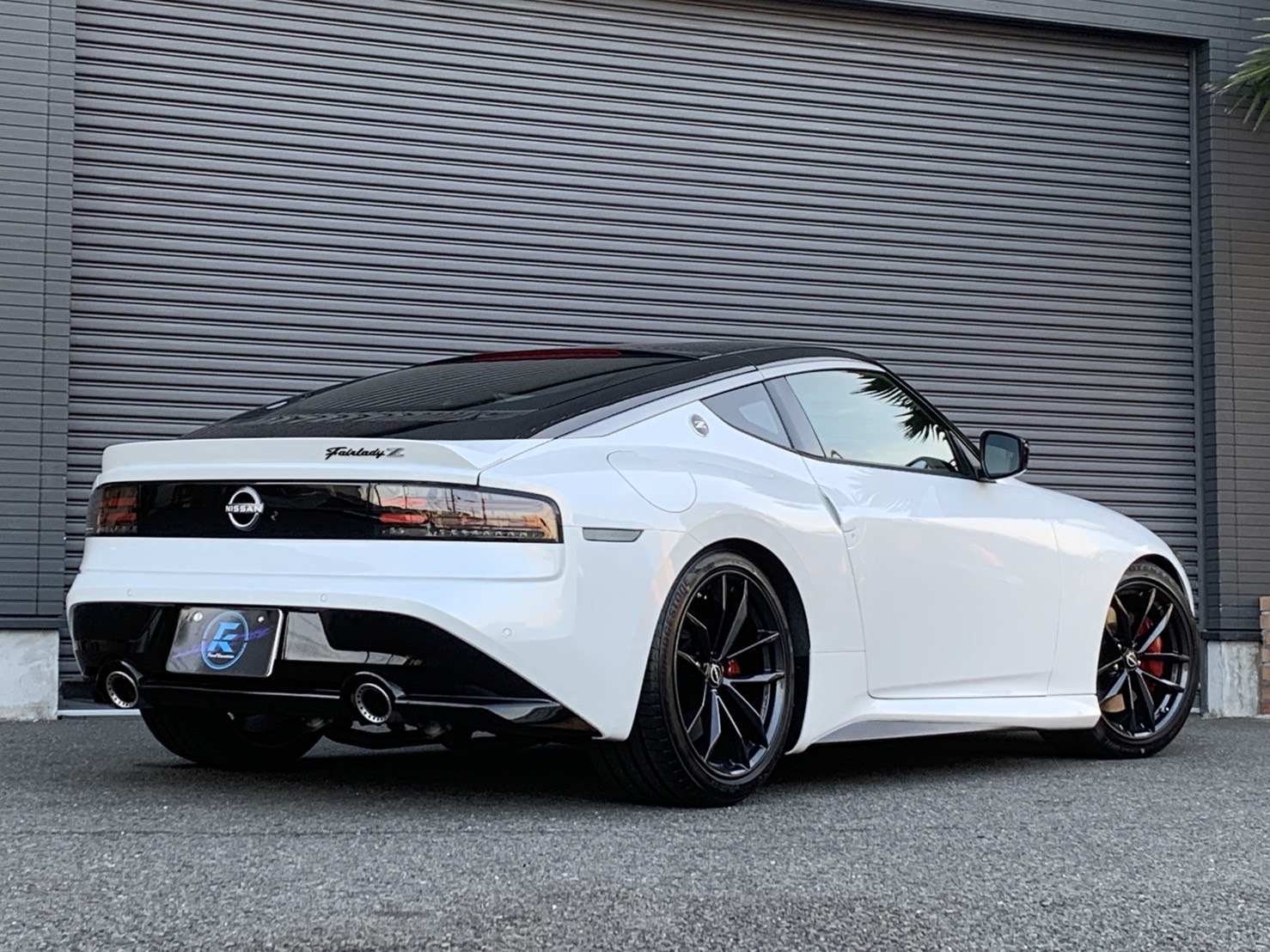 Here's What The 2023 Nissan Z Looks Like With A Dropped Suspension Tune |  Carscoops