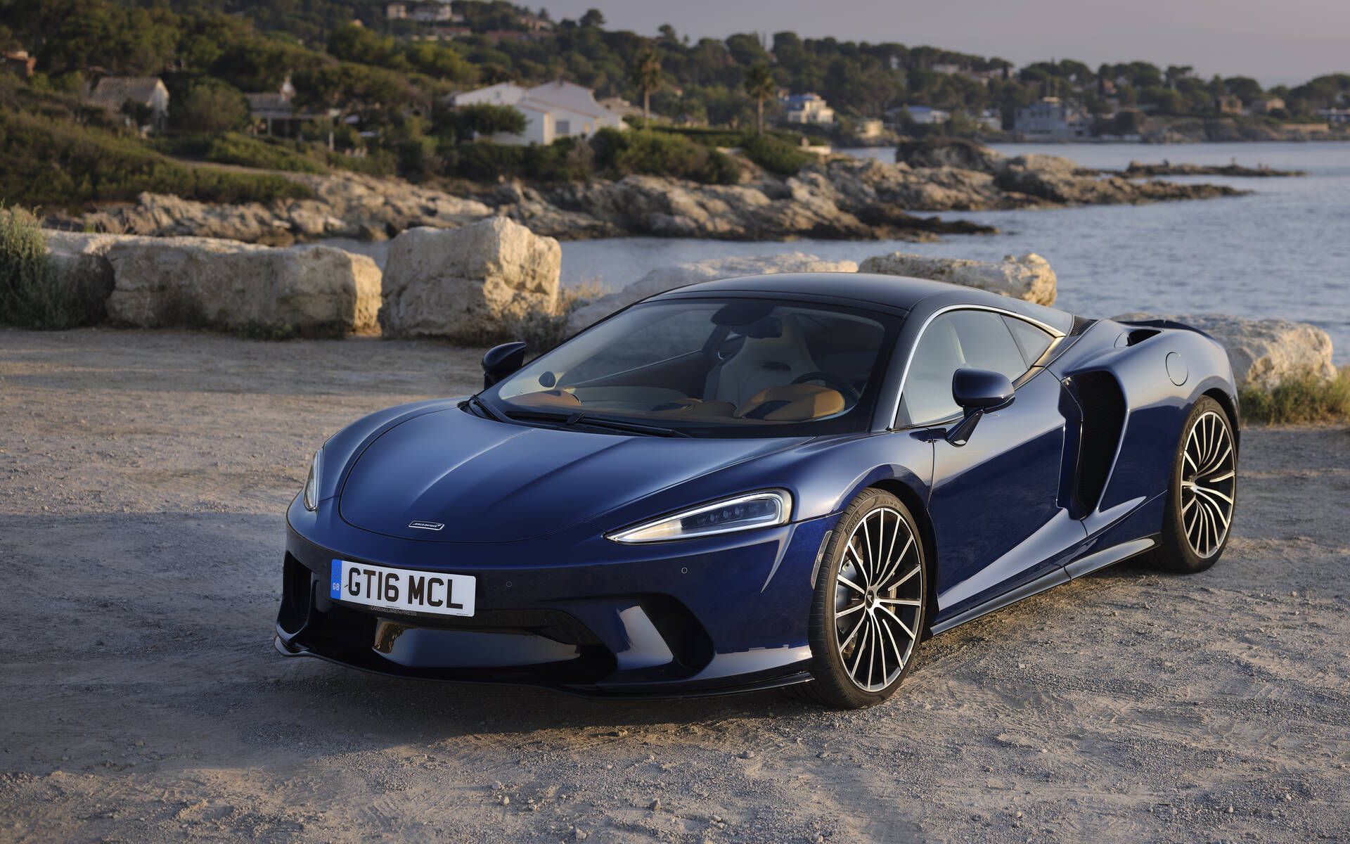 2022 McLaren GT - News, reviews, picture galleries and videos - The Car  Guide