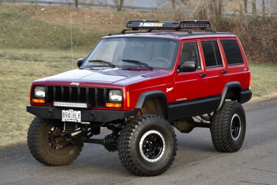 Modified 1998 Jeep Cherokee Sport 4x4 for sale on BaT Auctions - closed on  January 15, 2020 (Lot #27,058) | Bring a Trailer