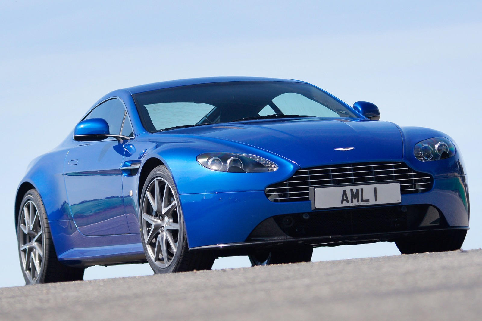 2015 Aston Martin V8 Vantage Coupe: Review, Trims, Specs, Price, New  Interior Features, Exterior Design, and Specifications | CarBuzz