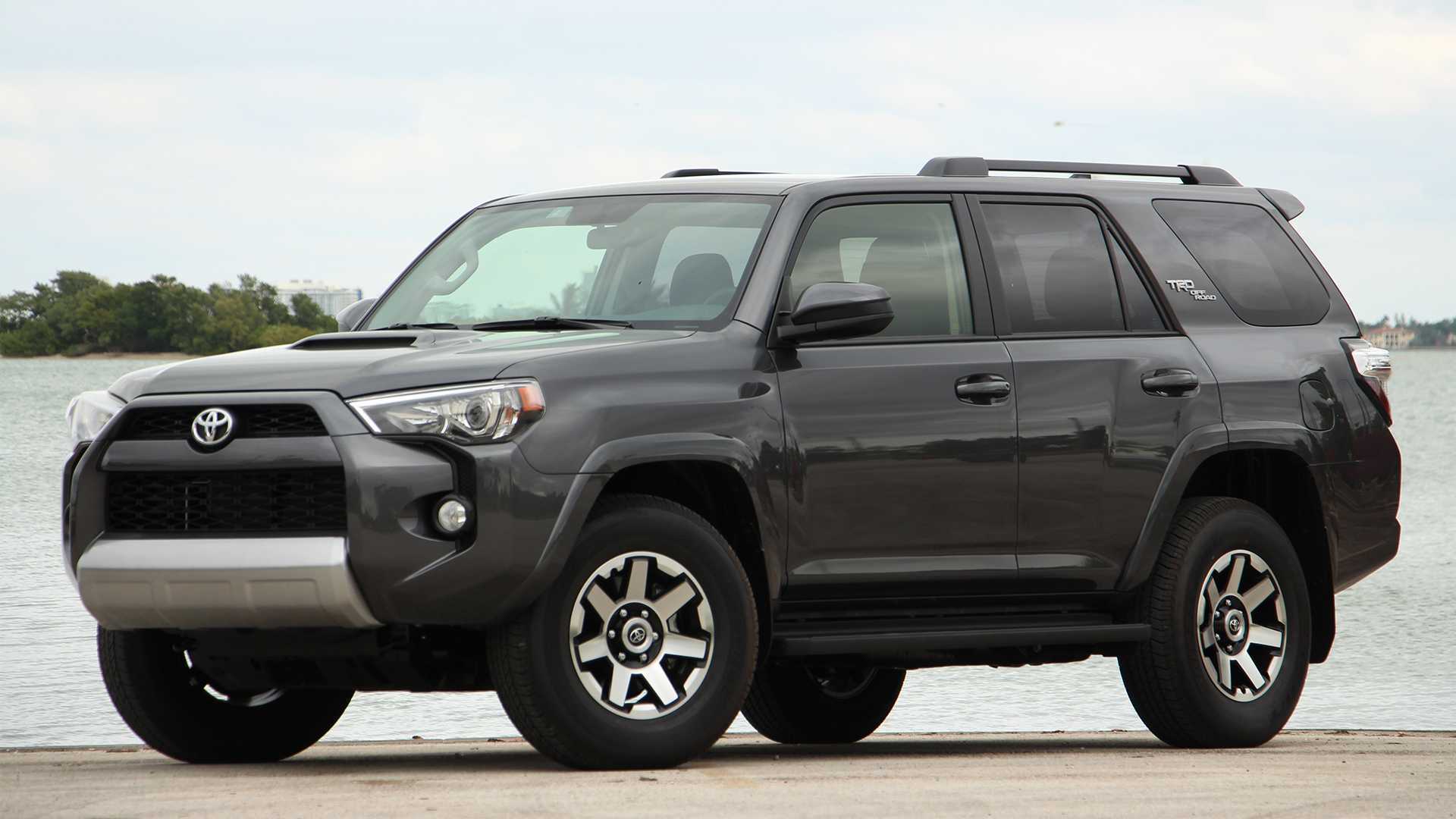 2019 Toyota 4Runner TRD Off-Road Review: Walking With Dinosaurs