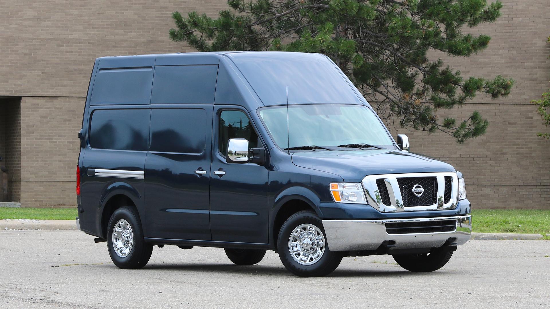 2017 Nissan NV3500 Review: Be The Envy Of The Moving Company