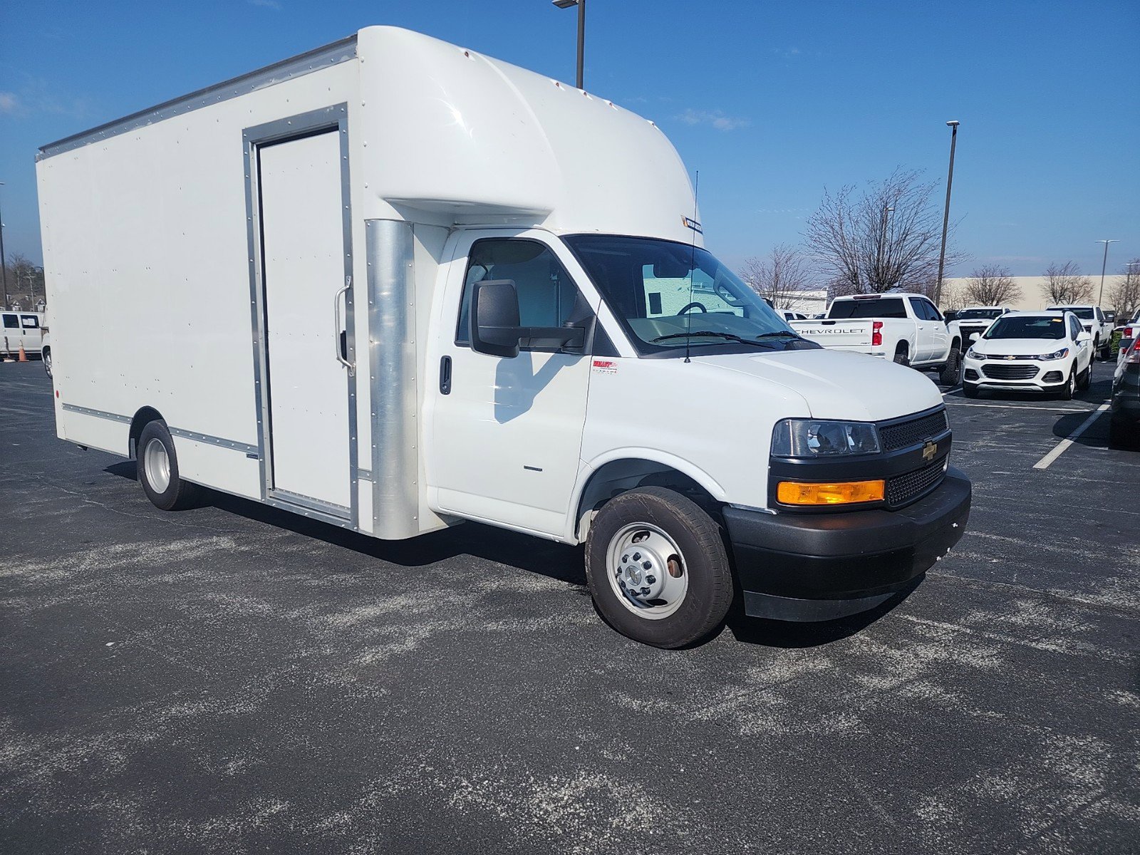Certified Pre-Owned 2021 Chevrolet Express Cutaway 3500 RWD 3500 177 Long  Wheelbase in Cary #P6753 | Hendrick Chevrolet Cary