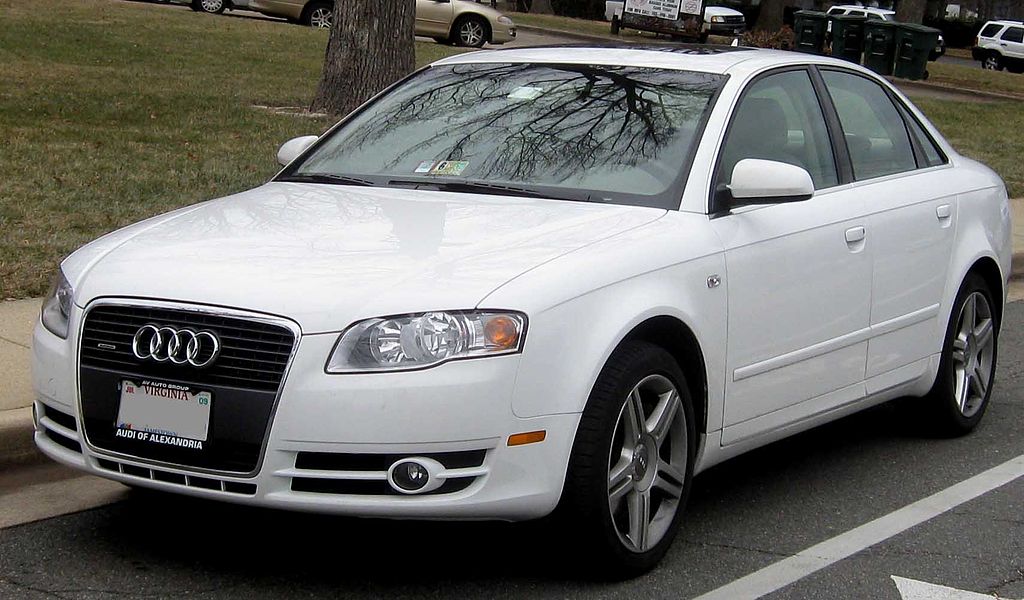 File:2006-2008 Audi A4.jpg - Wikipedia