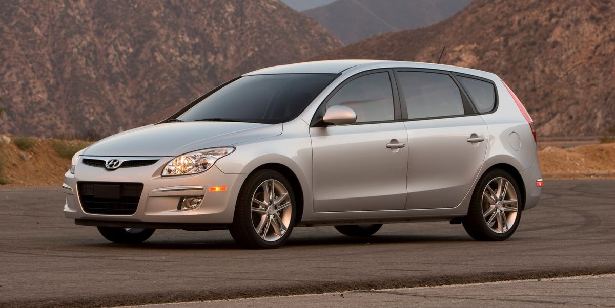 2012 Hyundai Elantra Touring Review, Pricing and Specs