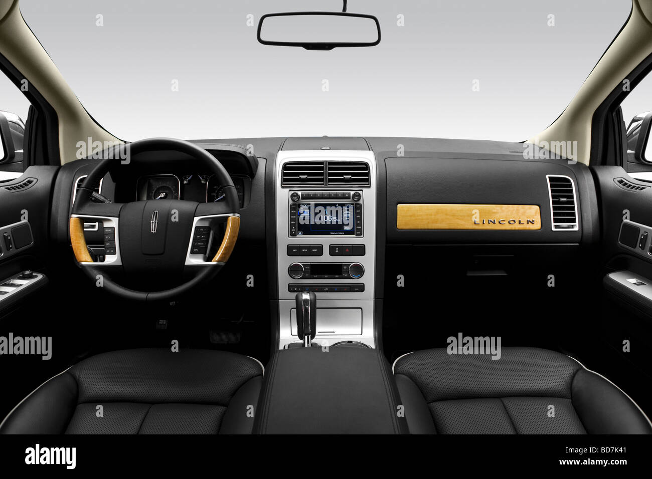 2010 lincoln mkx in gray dashboard hi-res stock photography and images -  Alamy