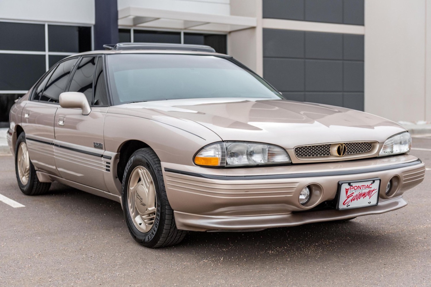 This Clean 1995 Pontiac Bonneville SSEi Is Up For Sale