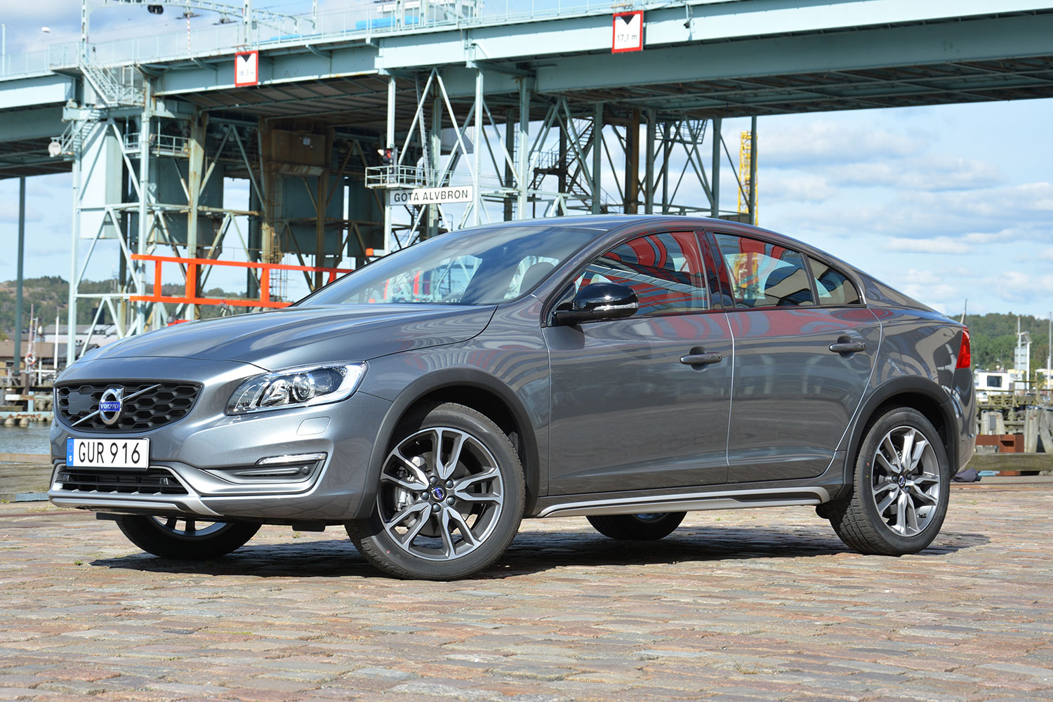 2016 Volvo S60 Cross Country Review | Digital Trends