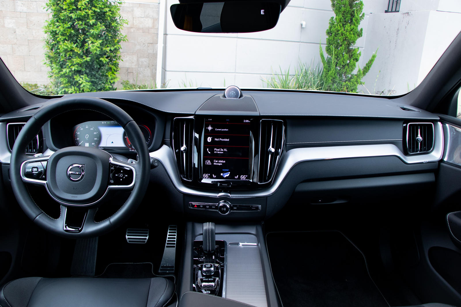 2018 Volvo XC60 Hybrid Interior Photos | CarBuzz
