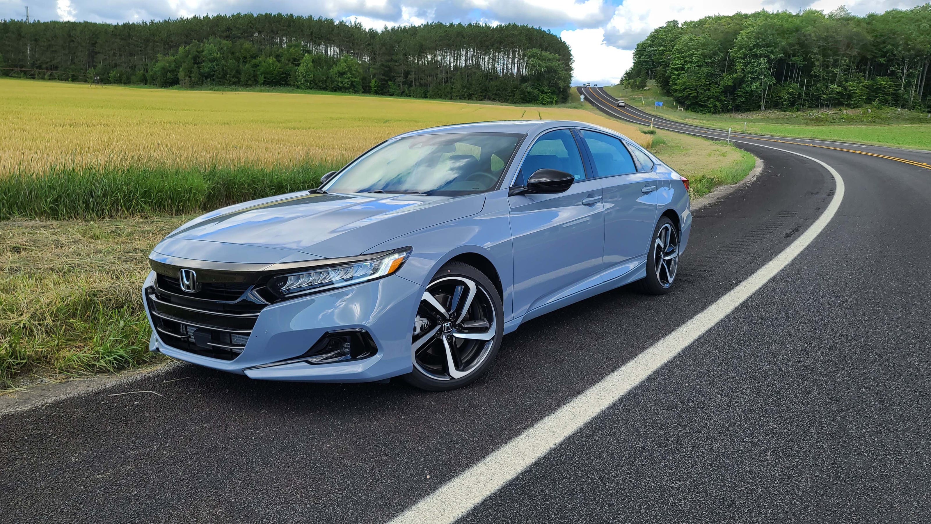 Payne: Honda Accord is a luxe sedan in a mainstream wrapper