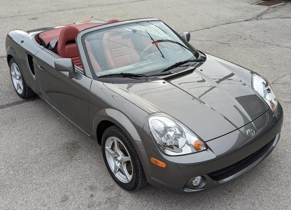 2004 Toyota MR2, a Simple, Mid-Engine Roadster, Is Our Auction Pick