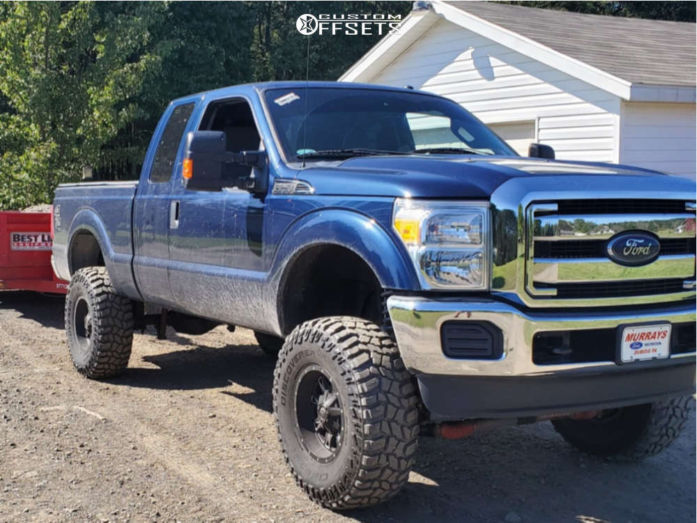 2013 Ford F-250 Super Duty with 17x9 Fuel Throttle and 37/12.5R17 Cooper  Discoverer Stt Pro and Suspension Lift 8" | Custom Offsets