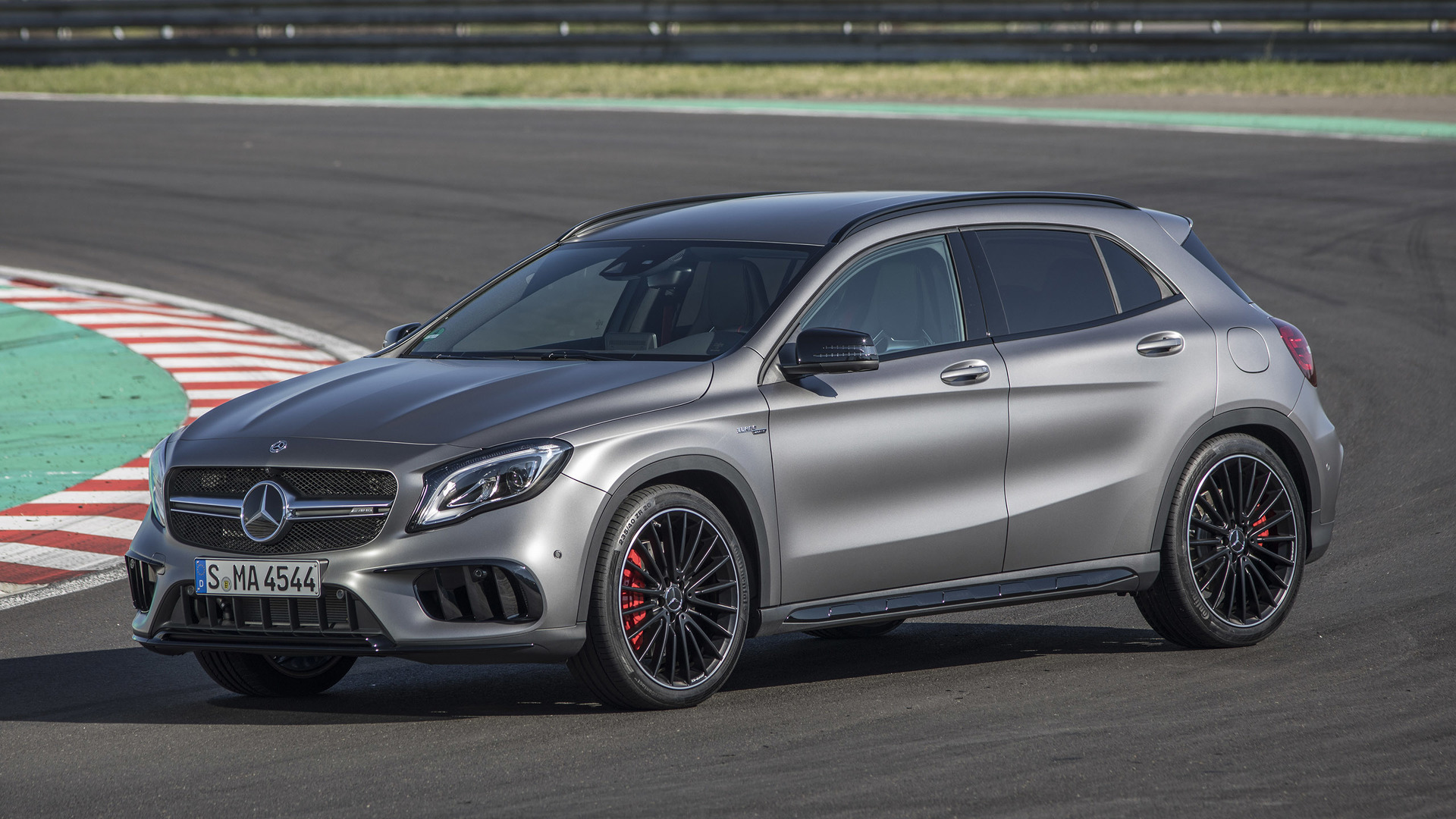2018 Mercedes-AMG GLA45 First Drive: When Luxury Car Meets Hot Hatch