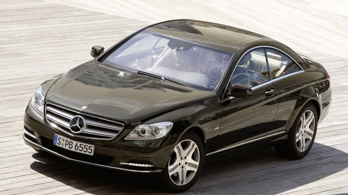 Mercedes-Benz CL gets a facelift for 2011