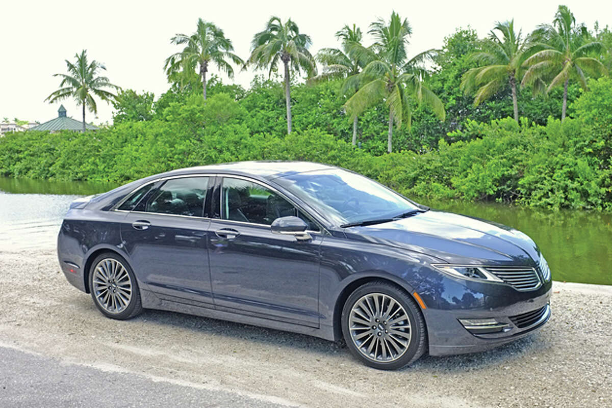 Entry Level Lincoln: 2014 Lincoln MKZ AWD