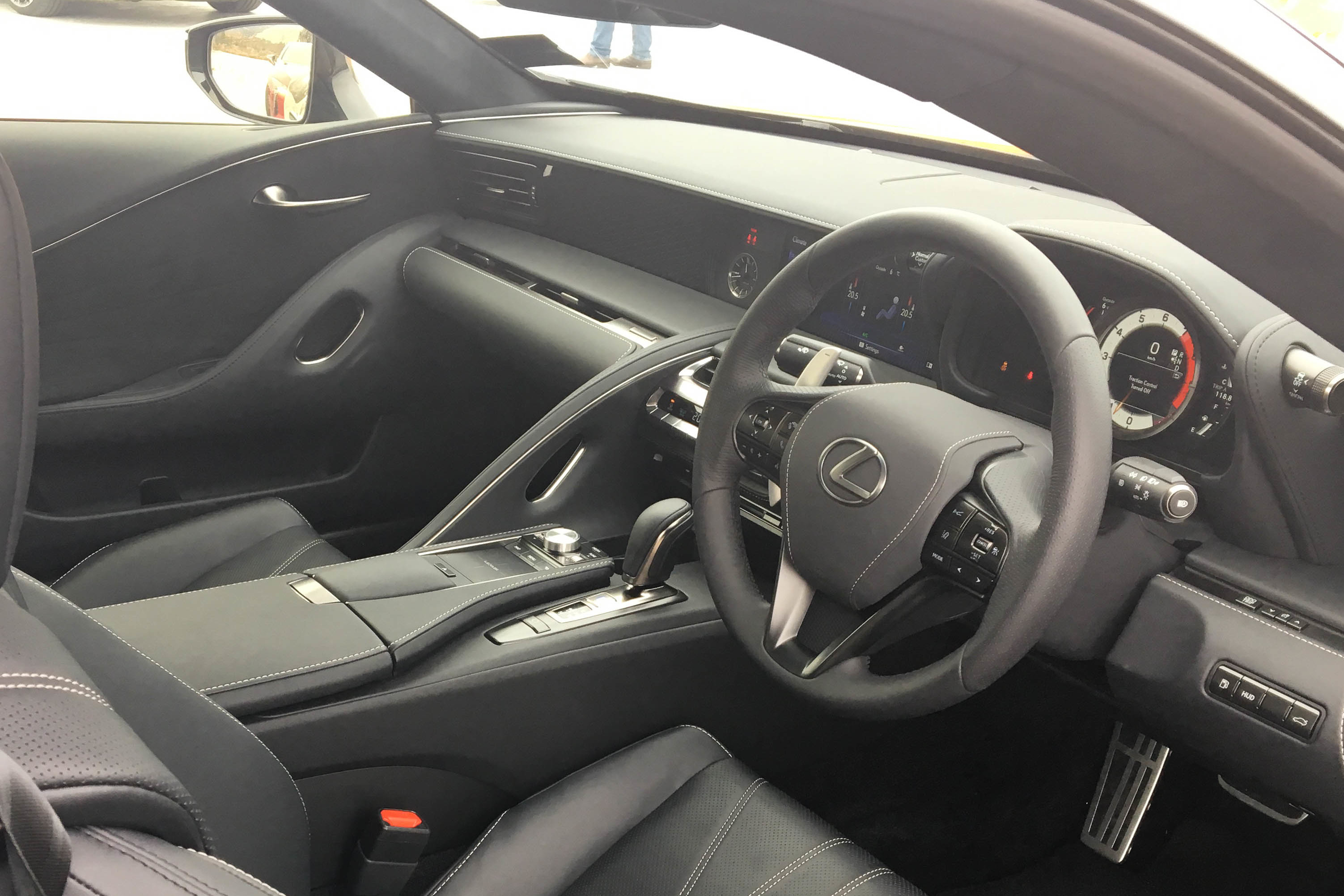 File:Lexus LC 500 & LC 500h interior (cropped).jpg - Wikimedia Commons
