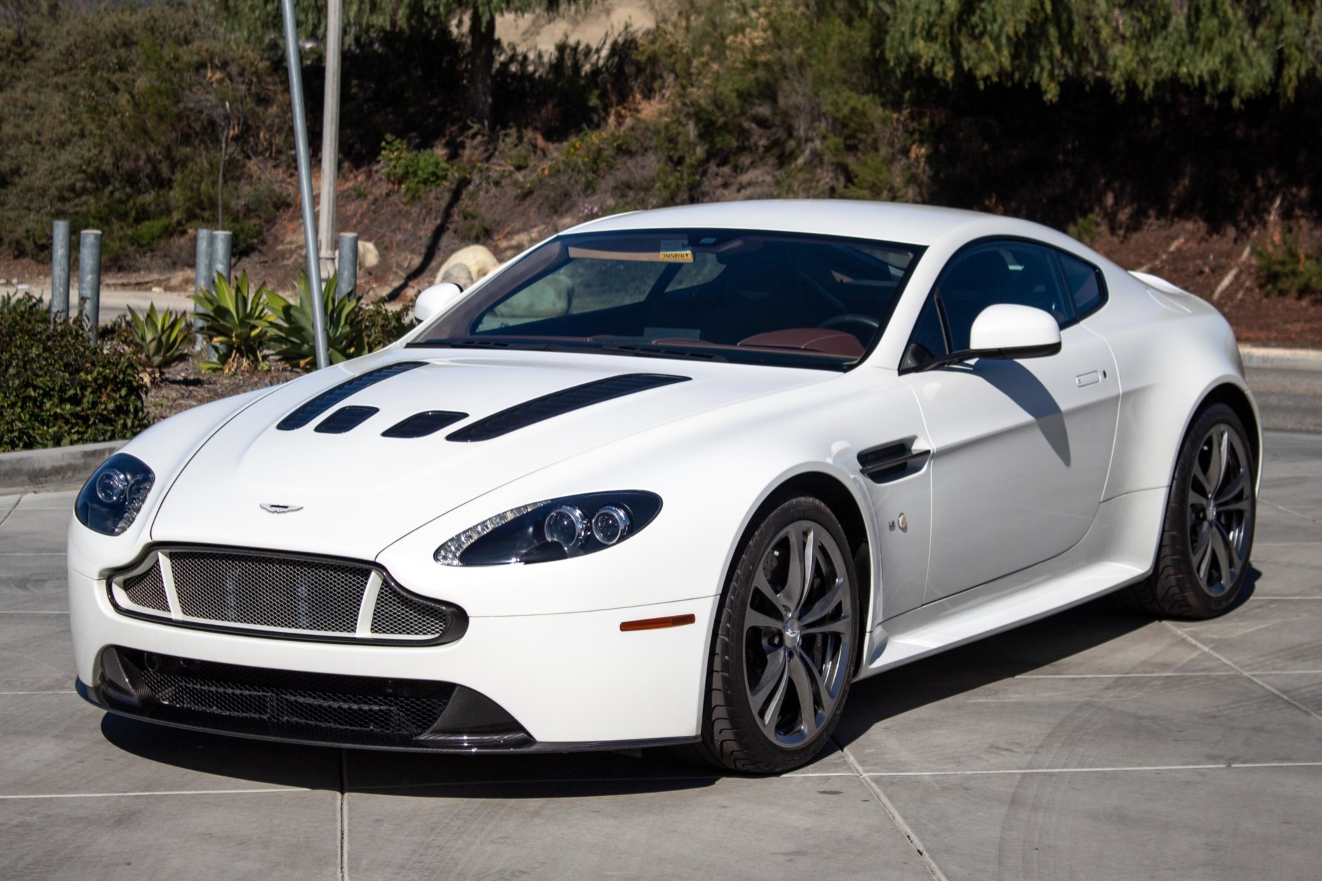 167-Mile 2016 Aston Martin V12 Vantage S for sale on BaT Auctions - closed  on February 26, 2020 (Lot #28,400) | Bring a Trailer