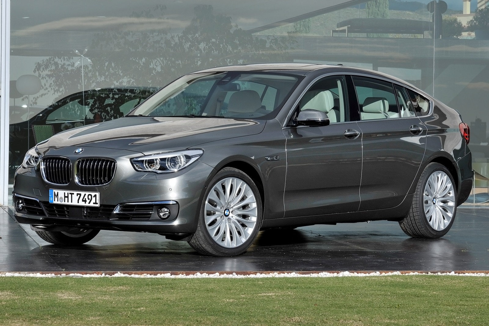 2014 BMW 5 Series Gran Turismo Review & Ratings | Edmunds