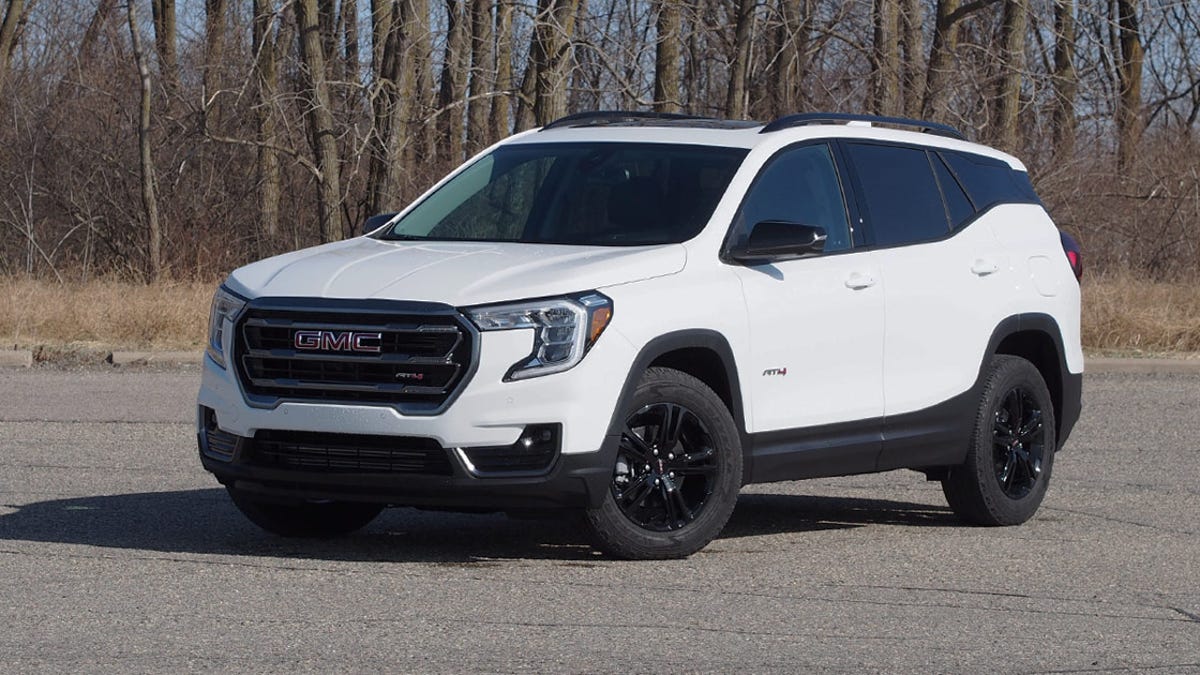 2022 GMC Terrain Review: Ordinary in Every Way - CNET