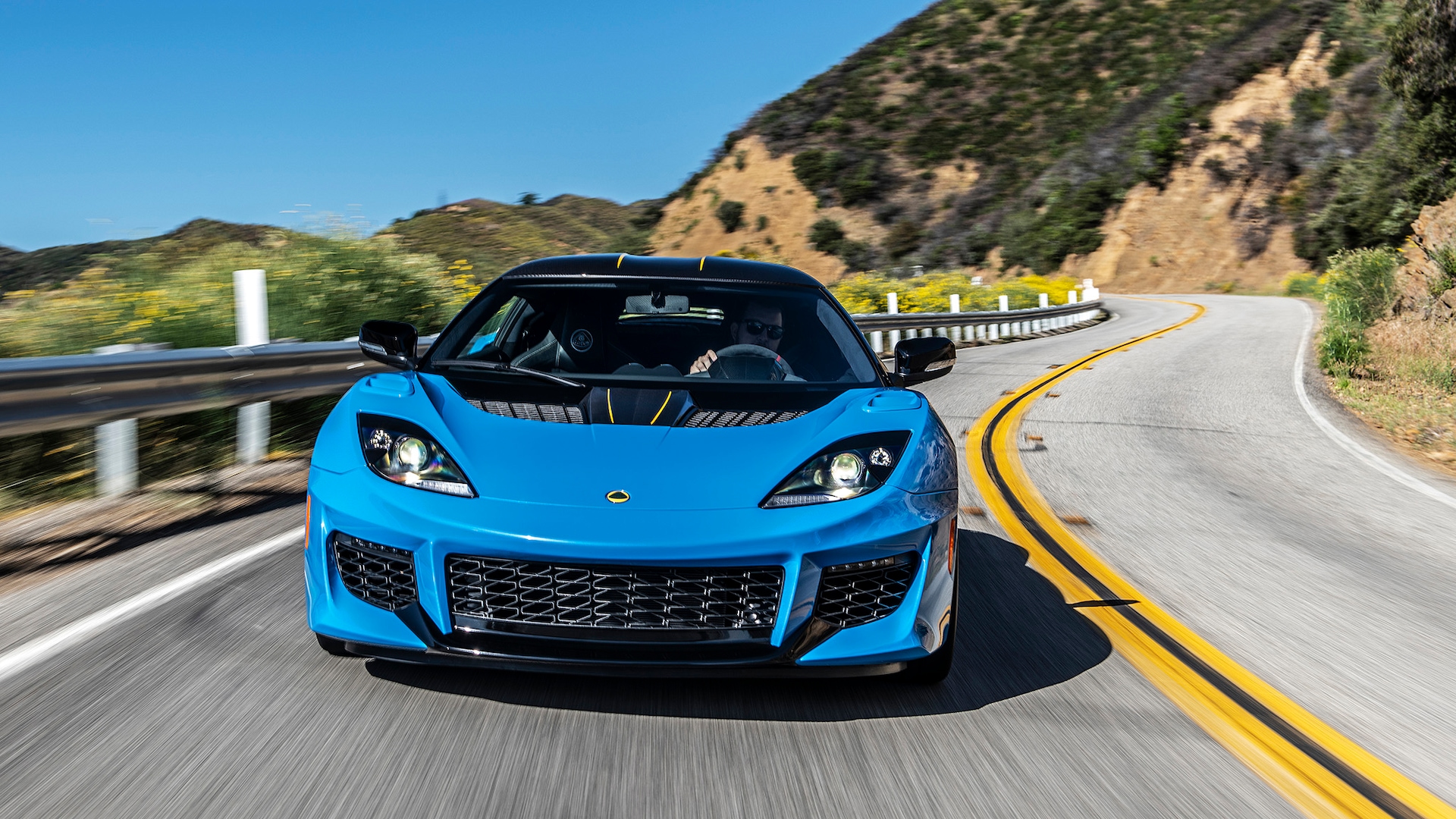 Driven: The Lotus Evora GT Is a Wonderfully Analog Tool for Our Digital  Times