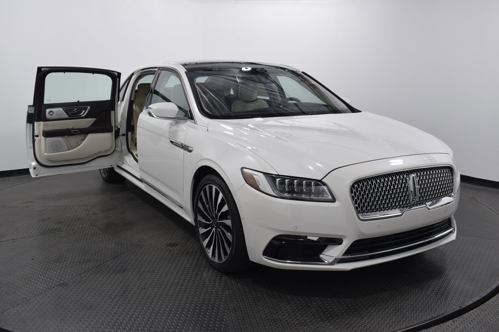 Used 2020 Lincoln Continental For Sale at Ogden Lincoln of Westmont | VIN:  1LN6L9BC2L5602835