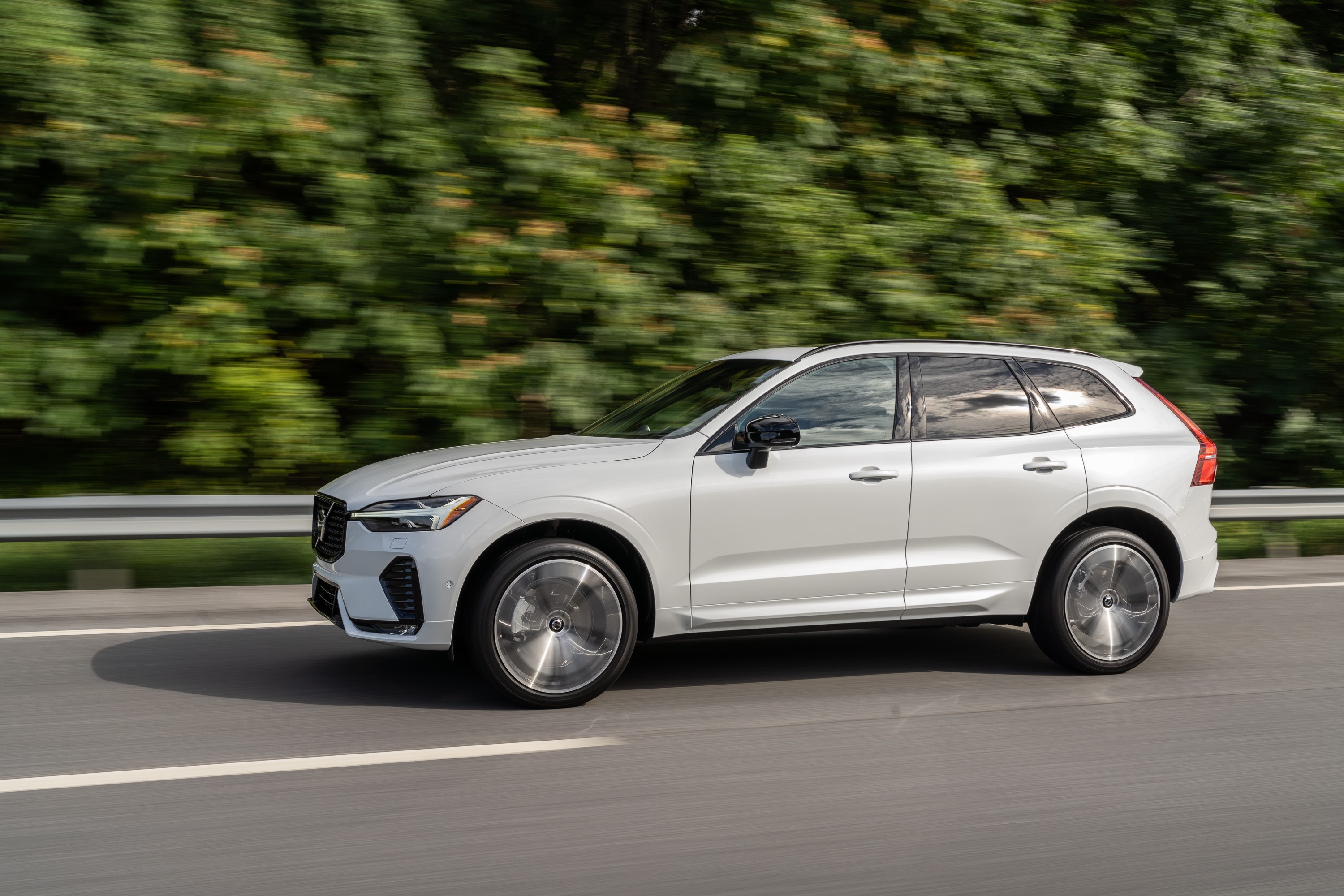 2023 Volvo XC60 Review: Prices, Specs, and Photos - The Car Connection