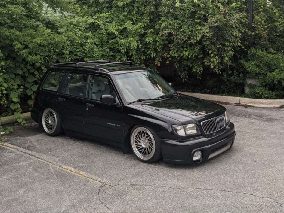 2002 Subaru Forester with 18x9 35 Regen5 R30 and 225/35R18 Michelin Pilot  Sport 4 S and Air Suspension | Custom Offsets