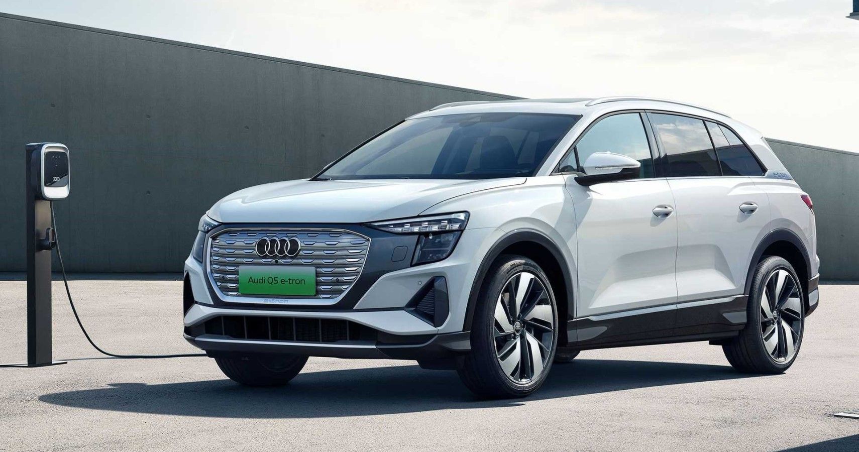 Everything You Need To Know About The 2022 Audi Q5 e-tron
