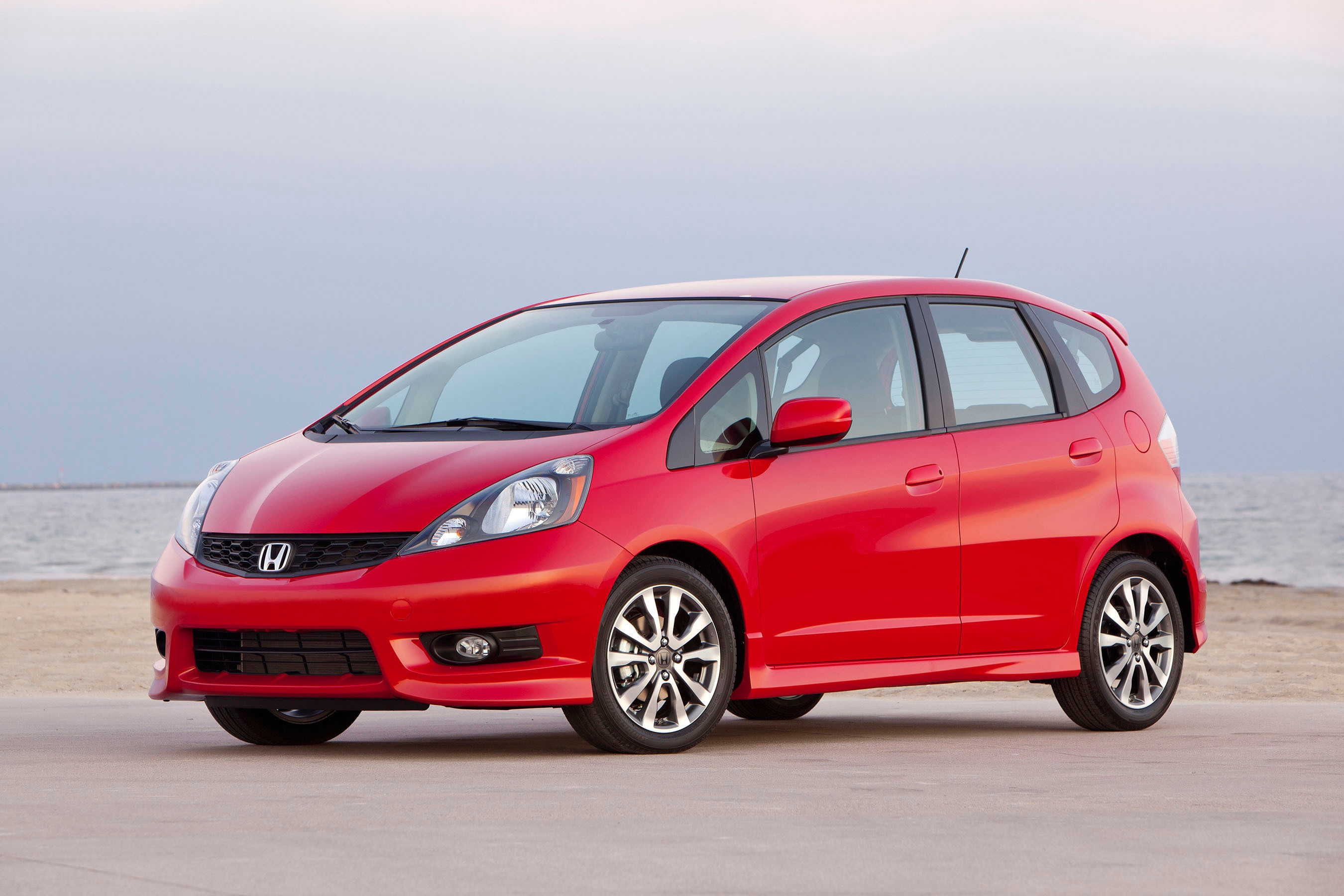2013 Honda Fit Delivers Unmatched Combination of Versatility, Efficiency  and Fun