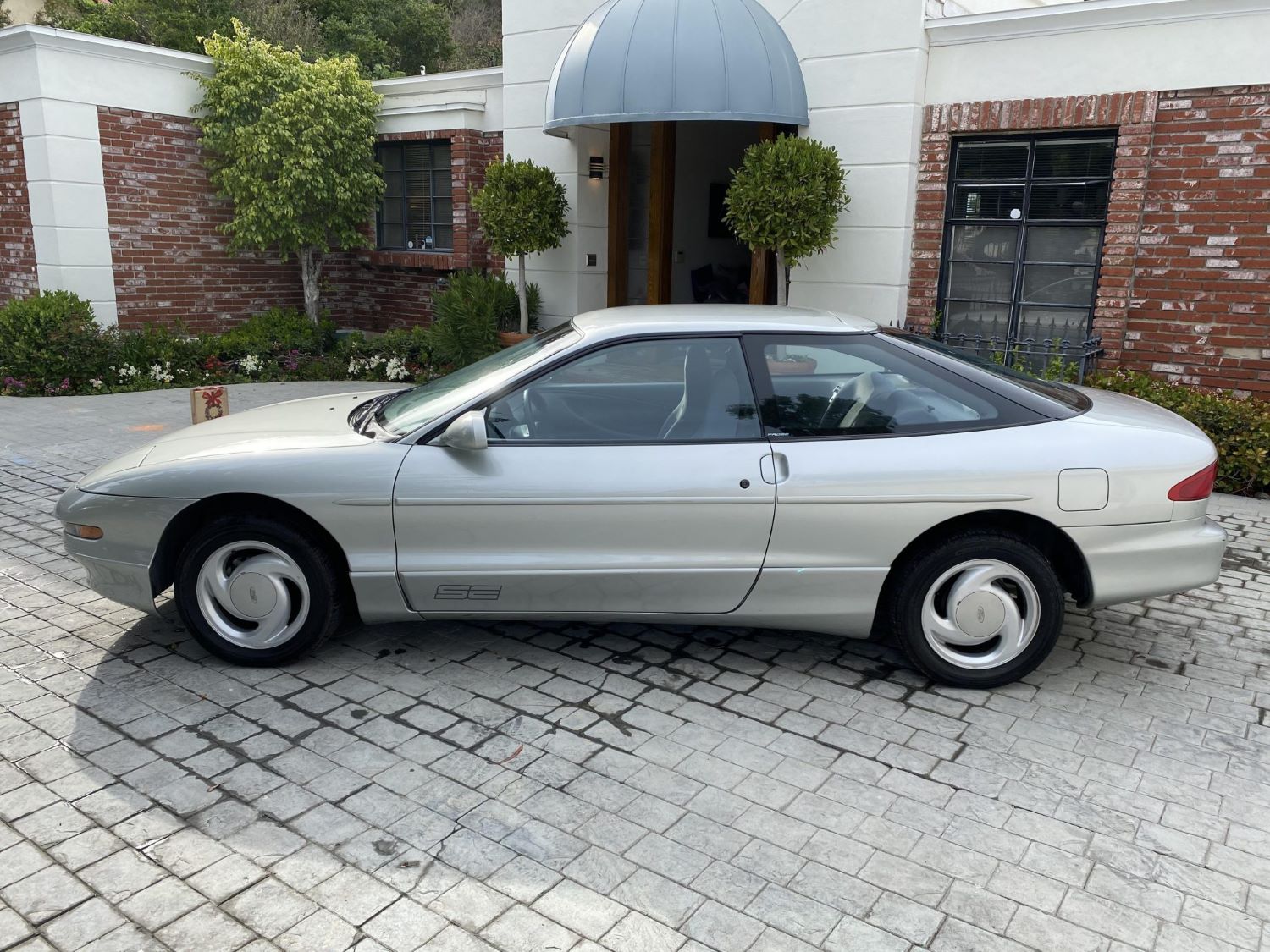 Low Mileage 1994 Ford Probe SE In Great Shape Up For Auction