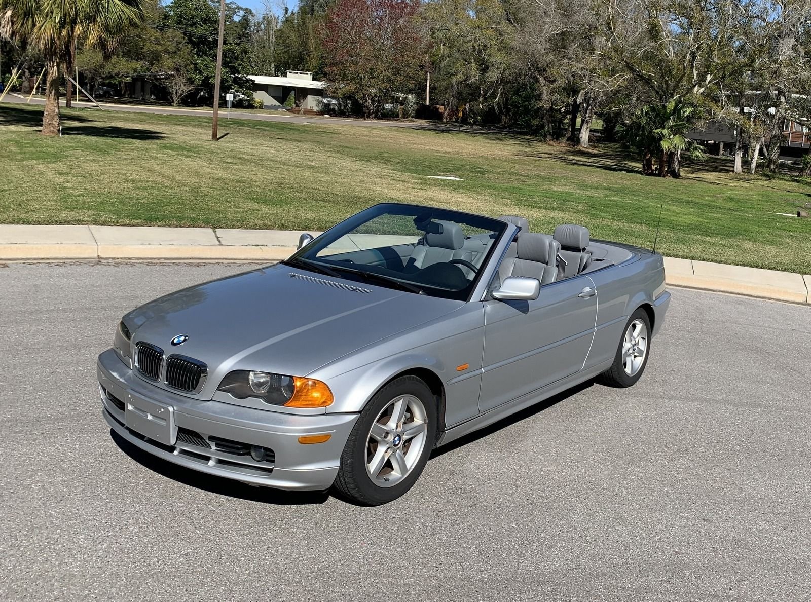 2003 BMW 325CI | PJ's Auto World Classic Cars for Sale