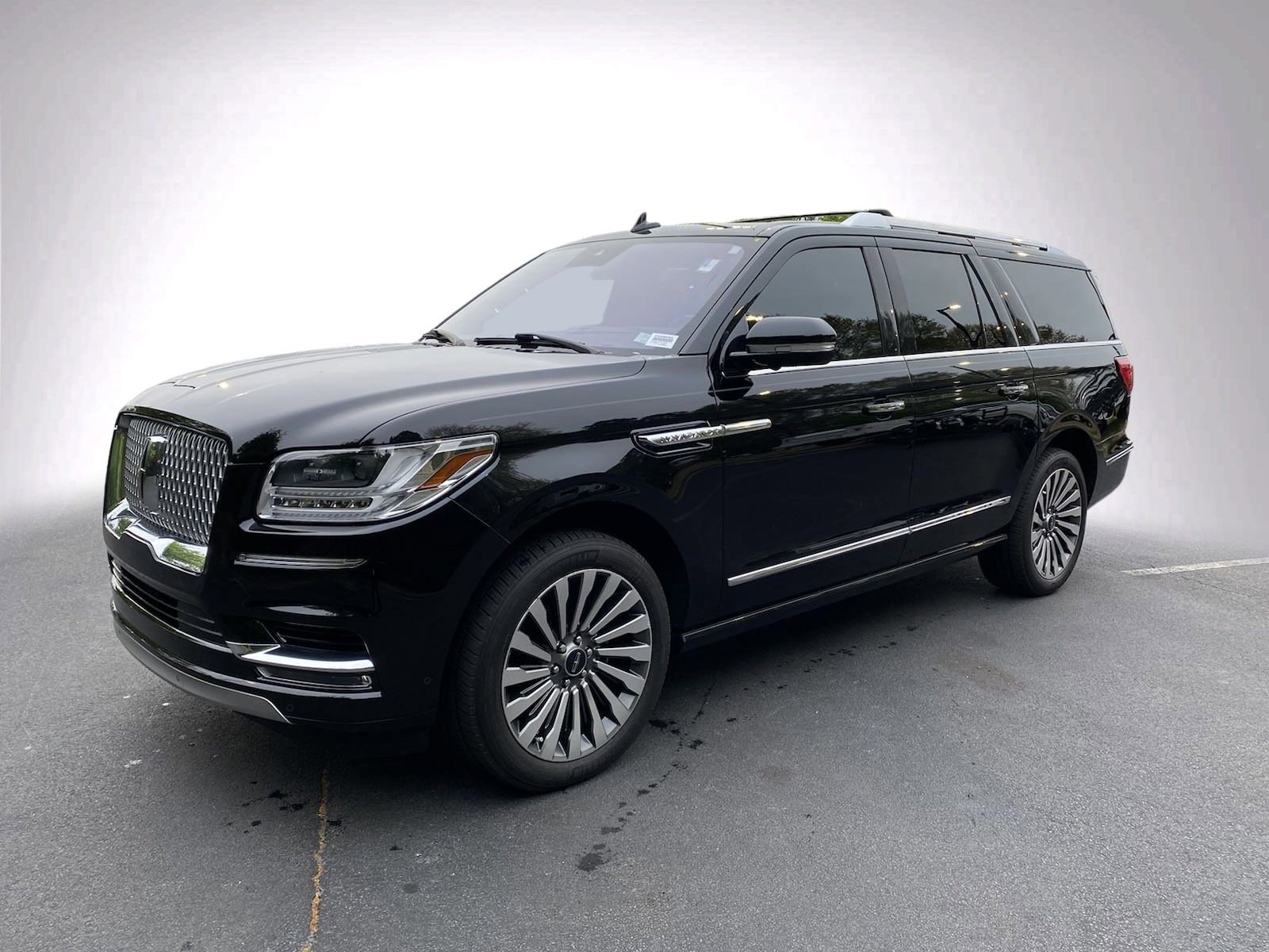 Pre-Owned 2018 Lincoln Navigator L 4WD Reserve in Buford #P22905A | Mall of  Georgia MINI