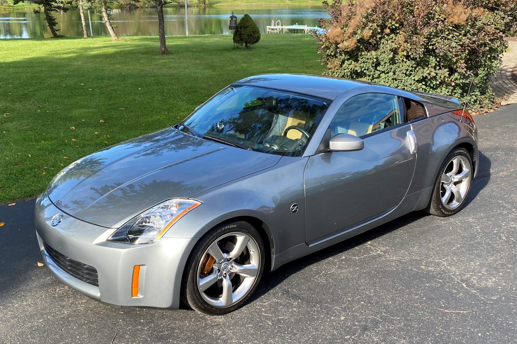 1,600-Mile 2005 Nissan 350Z Coupe 35th Anniversary Edition for sale on BaT  Auctions - sold for $26,500 on October 4, 2022 (Lot #86,395) | Bring a  Trailer