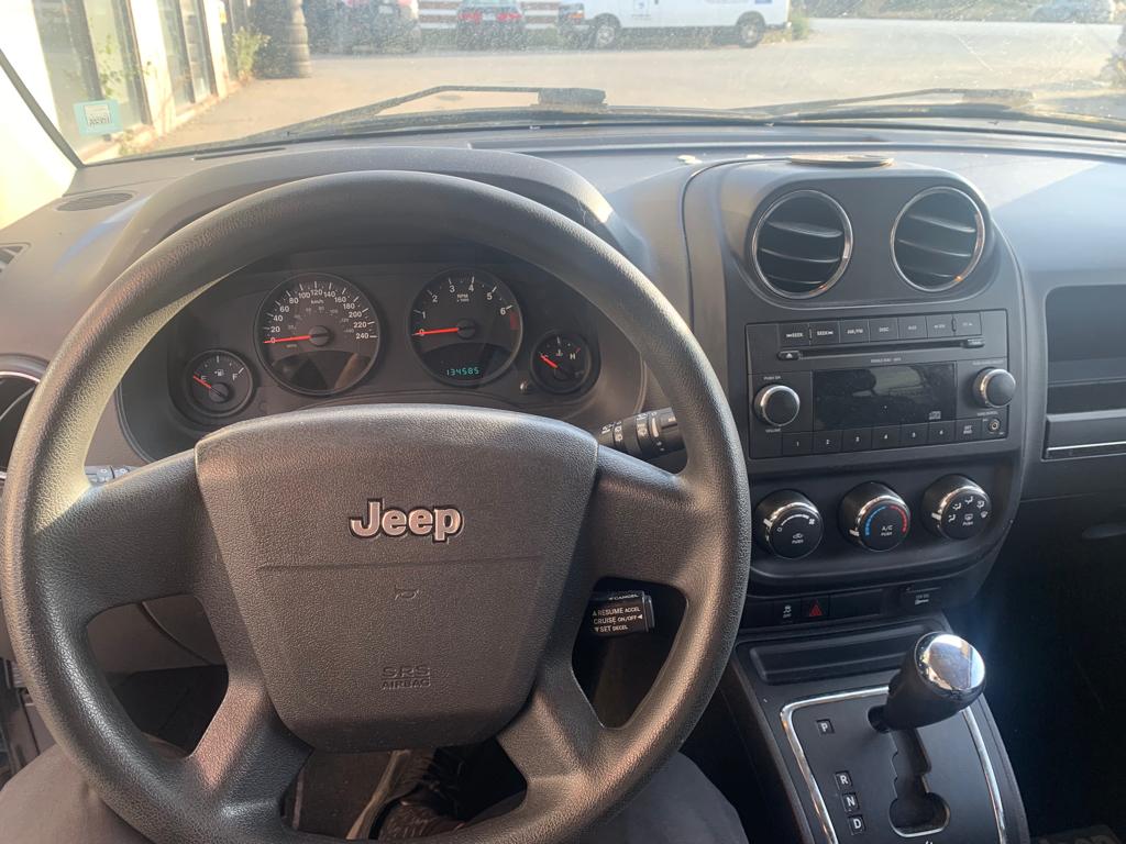 2010 Jeep Compass 4×4 – Auto Den Inc.