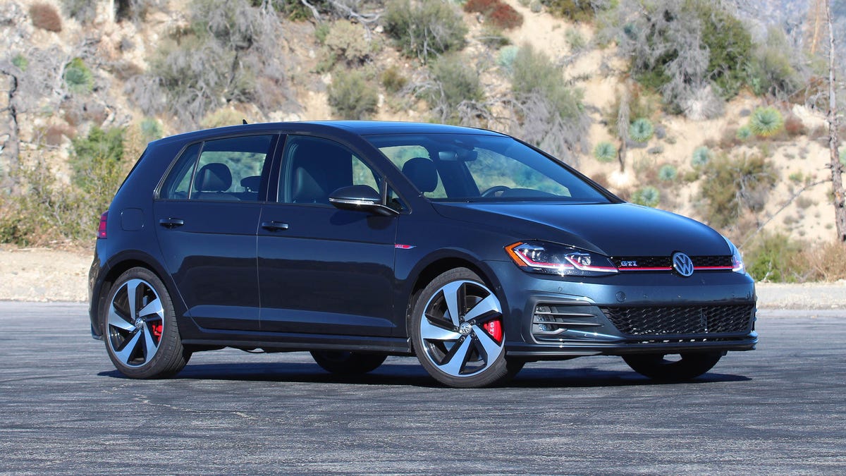 2018 Volkswagen Golf GTI review: Ratings, specs, photos, price and more -  CNET