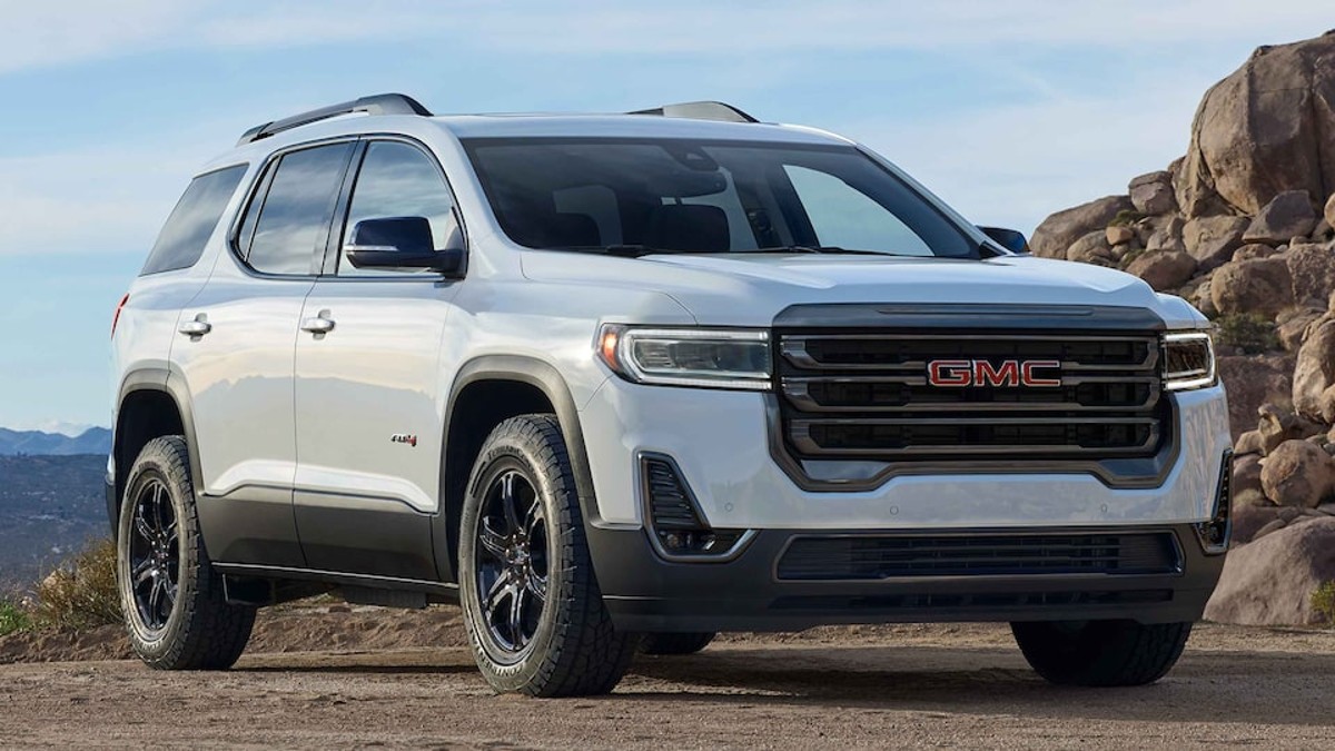2023 GMC Acadia AT4: Is This a Real Off-Roading Midsize SUV?