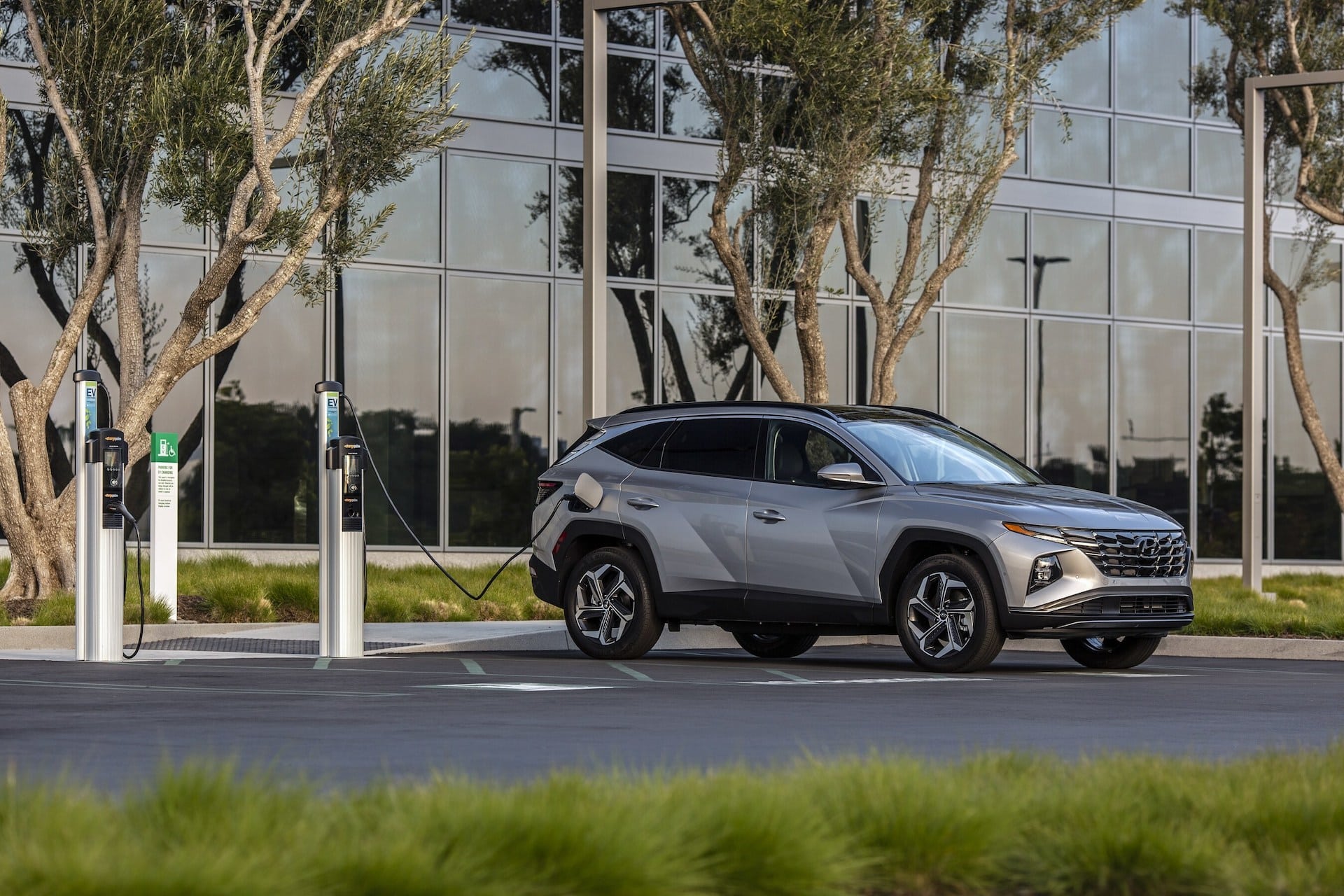 2023 Hyundai Tucson Plug-in Hybrid Wins Best Plug-in Hybrid for Second  Consecutive Year - The EV Report