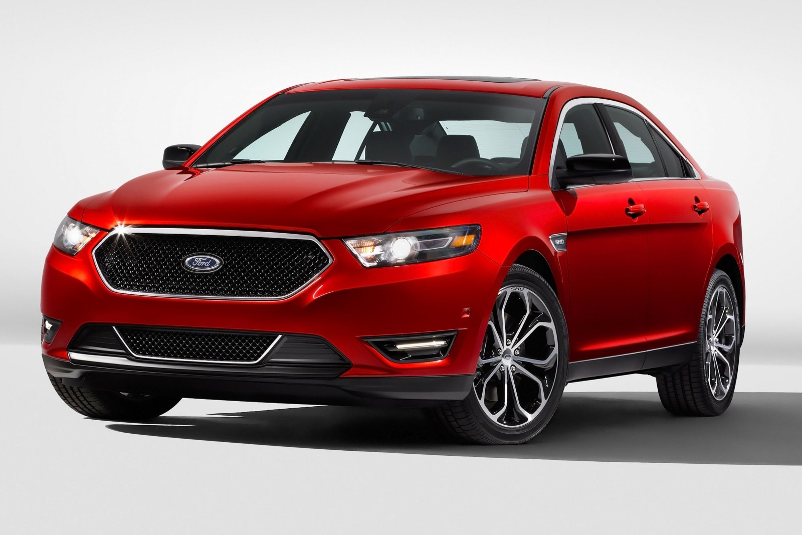 Used 2013 Ford Taurus SHO Review | Edmunds