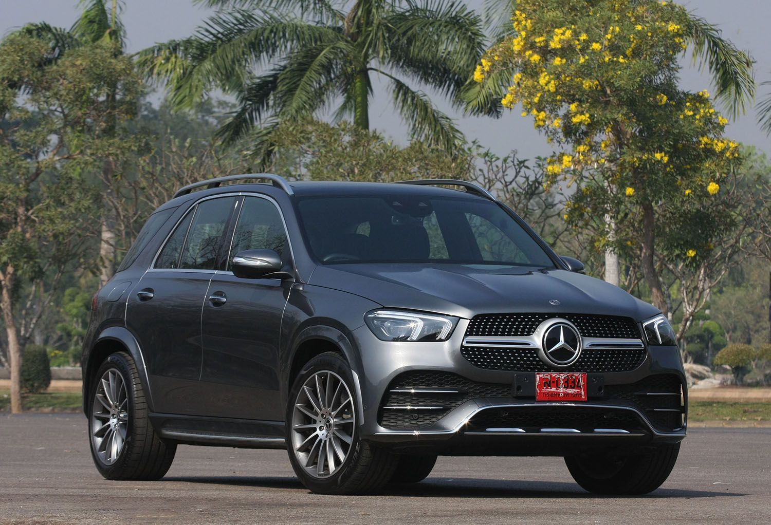 Mercedes-Benz GLE300d 4MATIC AMG Dynamic (2020) review