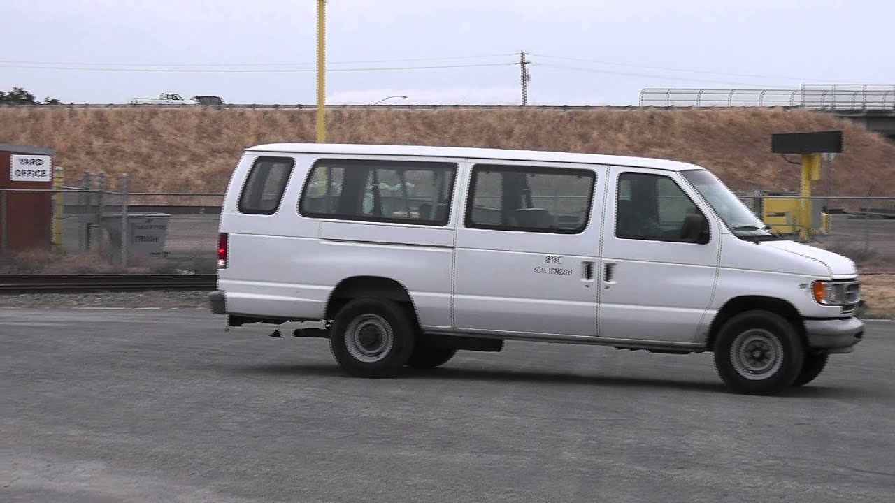 1998 Ford Club Wagon VanTriton V10 - YouTube