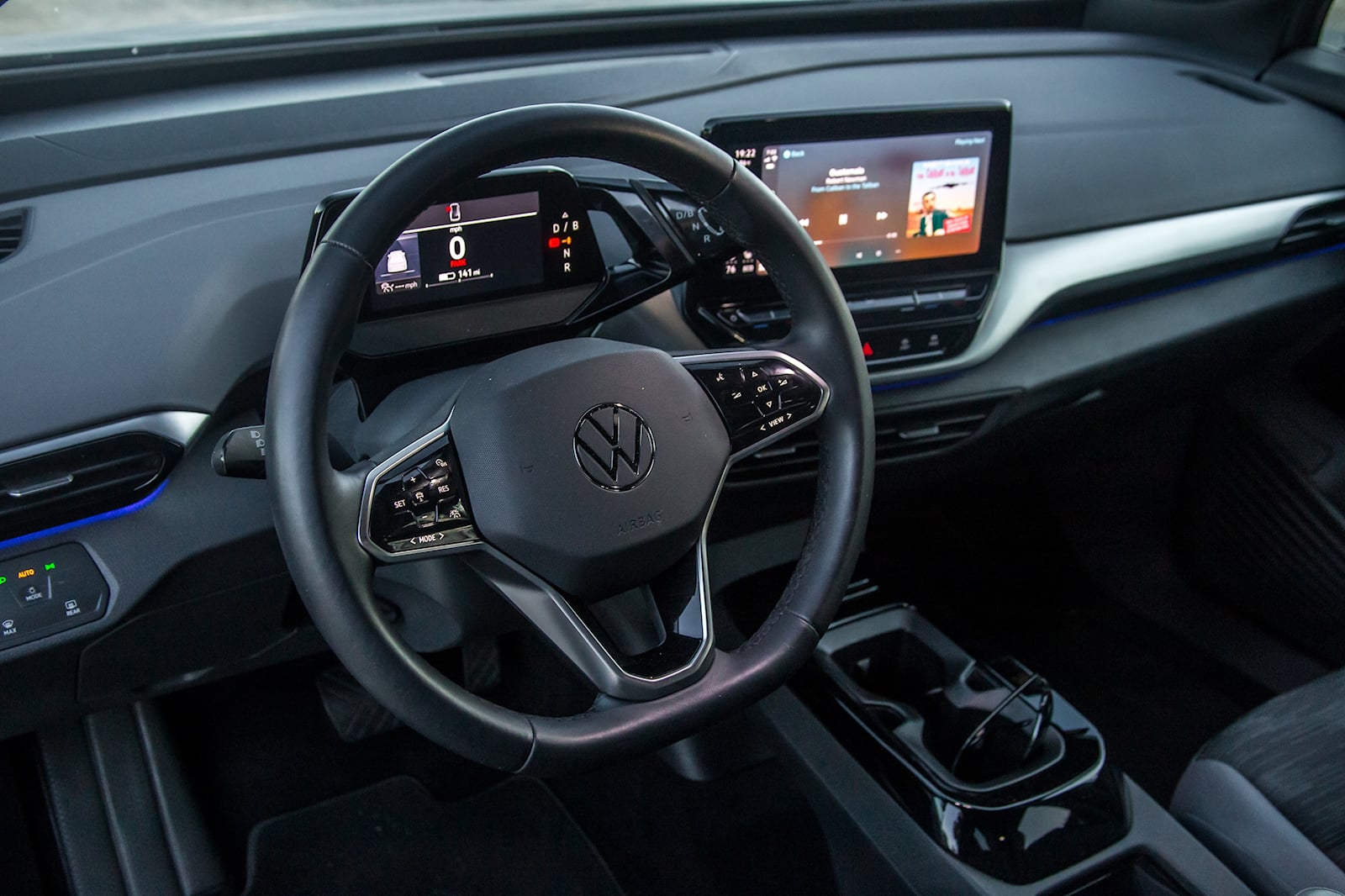 2023 Volkswagen ID.4 Interior Dimensions: Seating, Cargo Space & Trunk Size  - Photos | CarBuzz