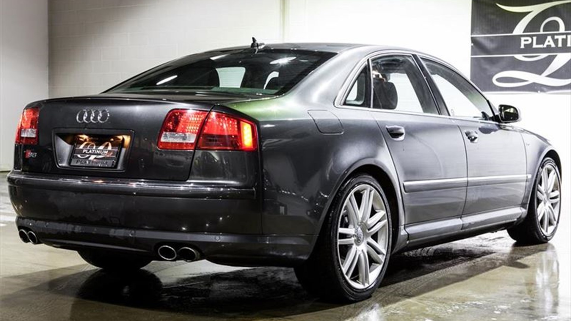 Find of the Week: 2007 Audi S8 V10 | AutoTrader.ca