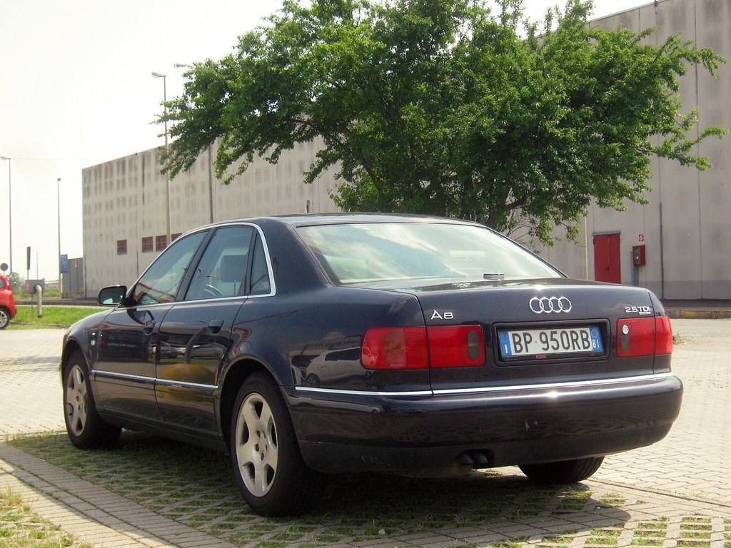 Audi A8 2.5 24v V6 TDI Quattro 2002 | Data immatricolazione:… | Flickr
