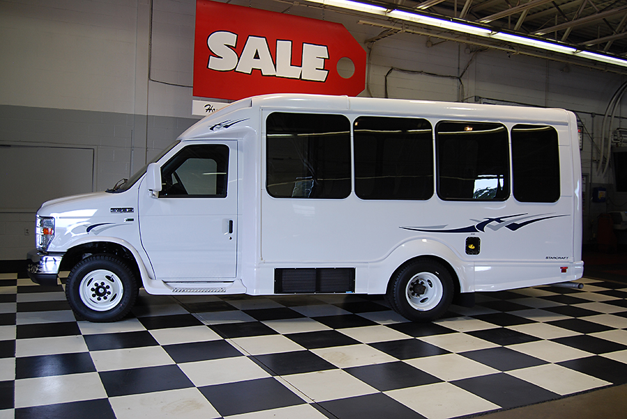 2009 E350 Dual Rear Wheel Starcraft Bus Body 15 Passenger Van |  fullerisford.com