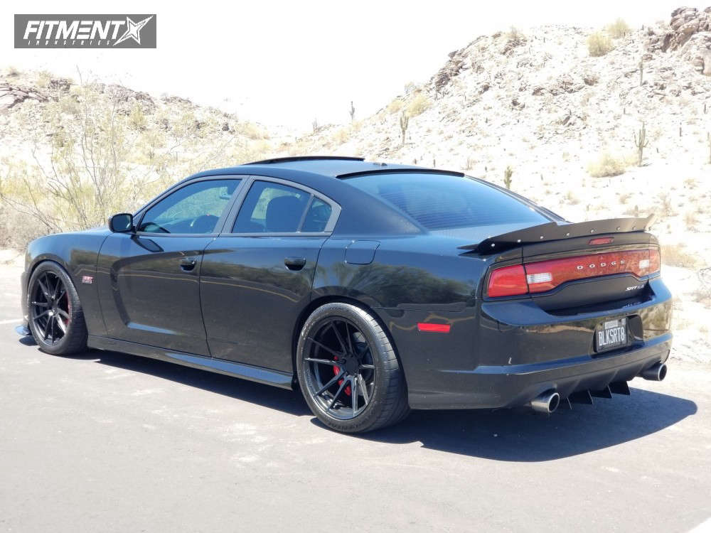 2013 Dodge Charger SXT with 20x9 Rohana Rf2 and Continental 275x40 on  Lowering Springs | 474438 | Fitment Industries