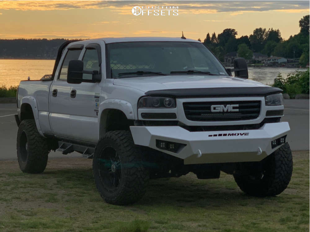 2007 GMC Sierra 3500 Classic with 20x10 -24 Anthem Off-Road Equalizer and  35/12.5R20 Maxxis Razr Mt and Suspension Lift 5" | Custom Offsets