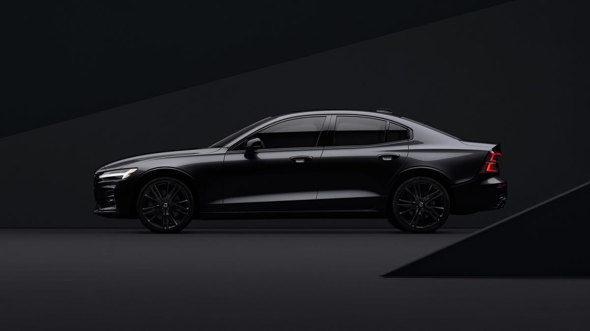 Drive on the Dark Side With the 2022 Volvo S60 Black Edition - CNET