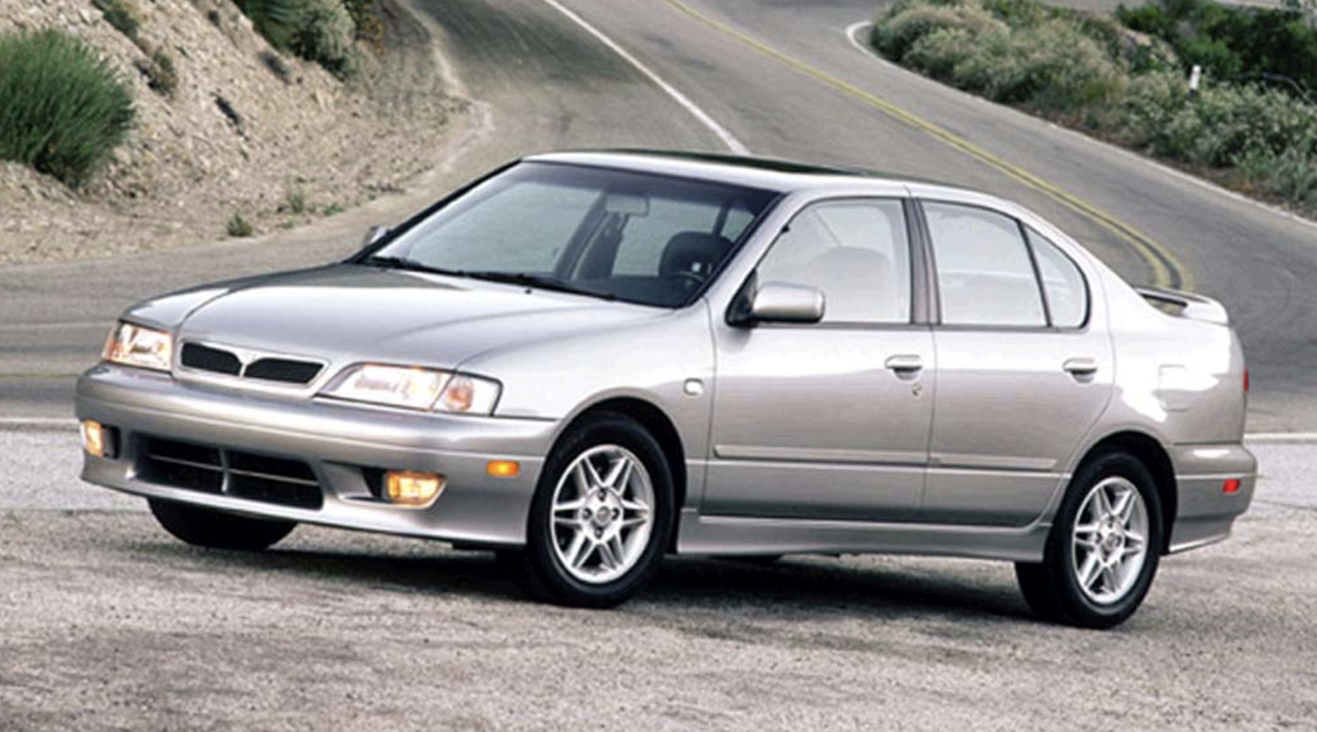 Quick Look: 2002 Infiniti G20 | The Daily Drive | Consumer Guide® The Daily  Drive | Consumer Guide®